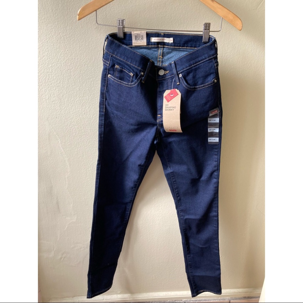 Levi’s 311 Dark wash jeans - NWT